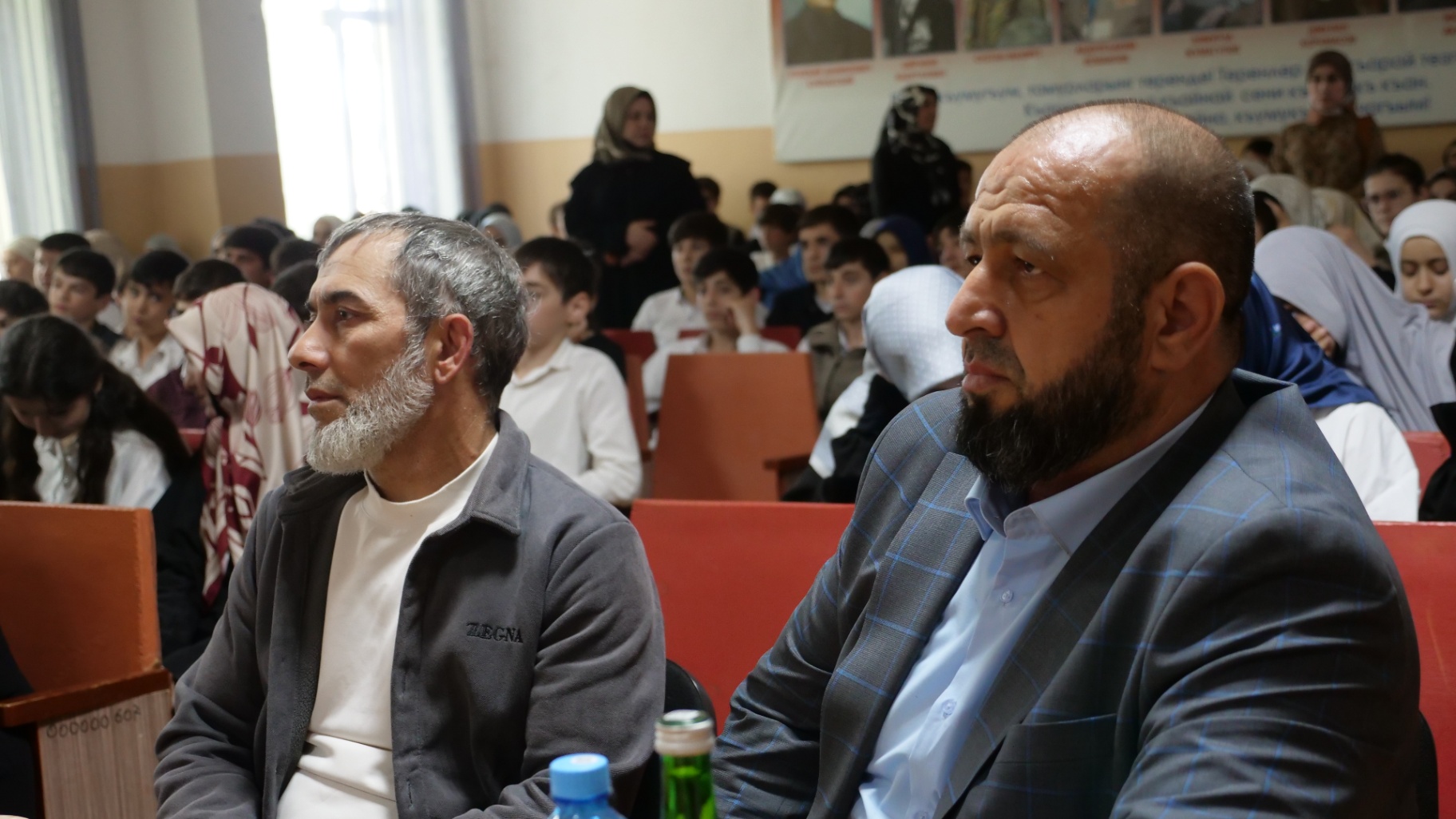 В Дагестане школьникам рассказали об экстремизме, способах вербовки молодежи и профилактике наркопреступлений