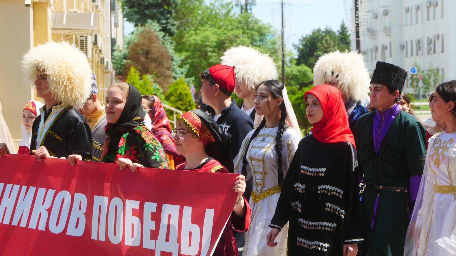 «Парад наследников Победы» Движения Первых в Махачкале объединил более 5 тыс. детей