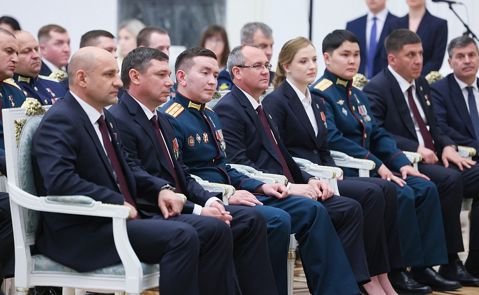Темирлан Абуталимов принял участие во встрече президента России с выпускниками первого потока образовательной программы «Время героев»