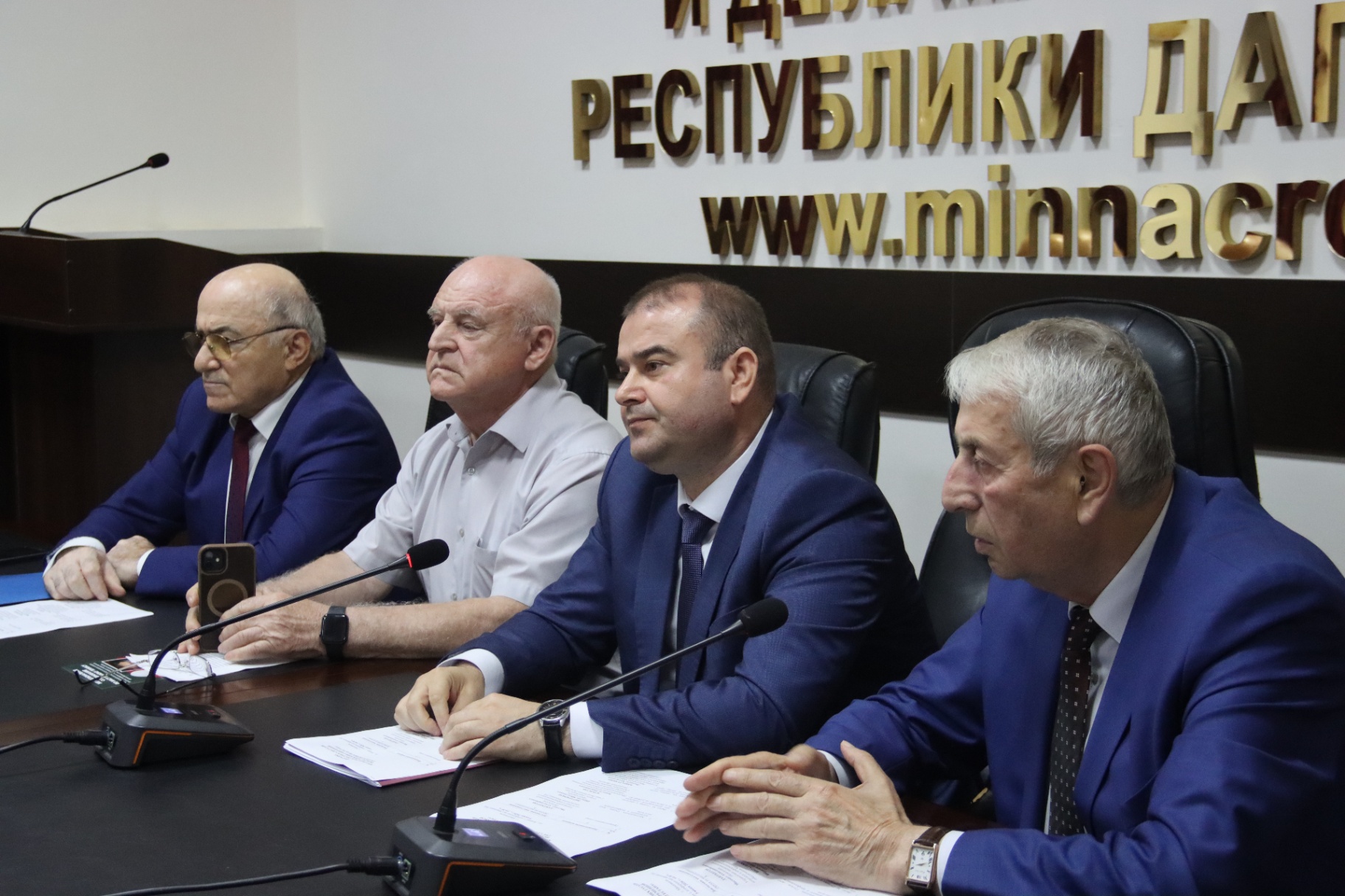 В Махачкале обсудили вклад Магомедсалиха Гусаева в становление современной государственности Дагестана