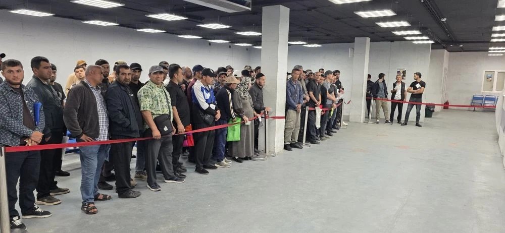 Более 200 иностранных граждан в Дагестане узнали о правилах нахождения на территории России