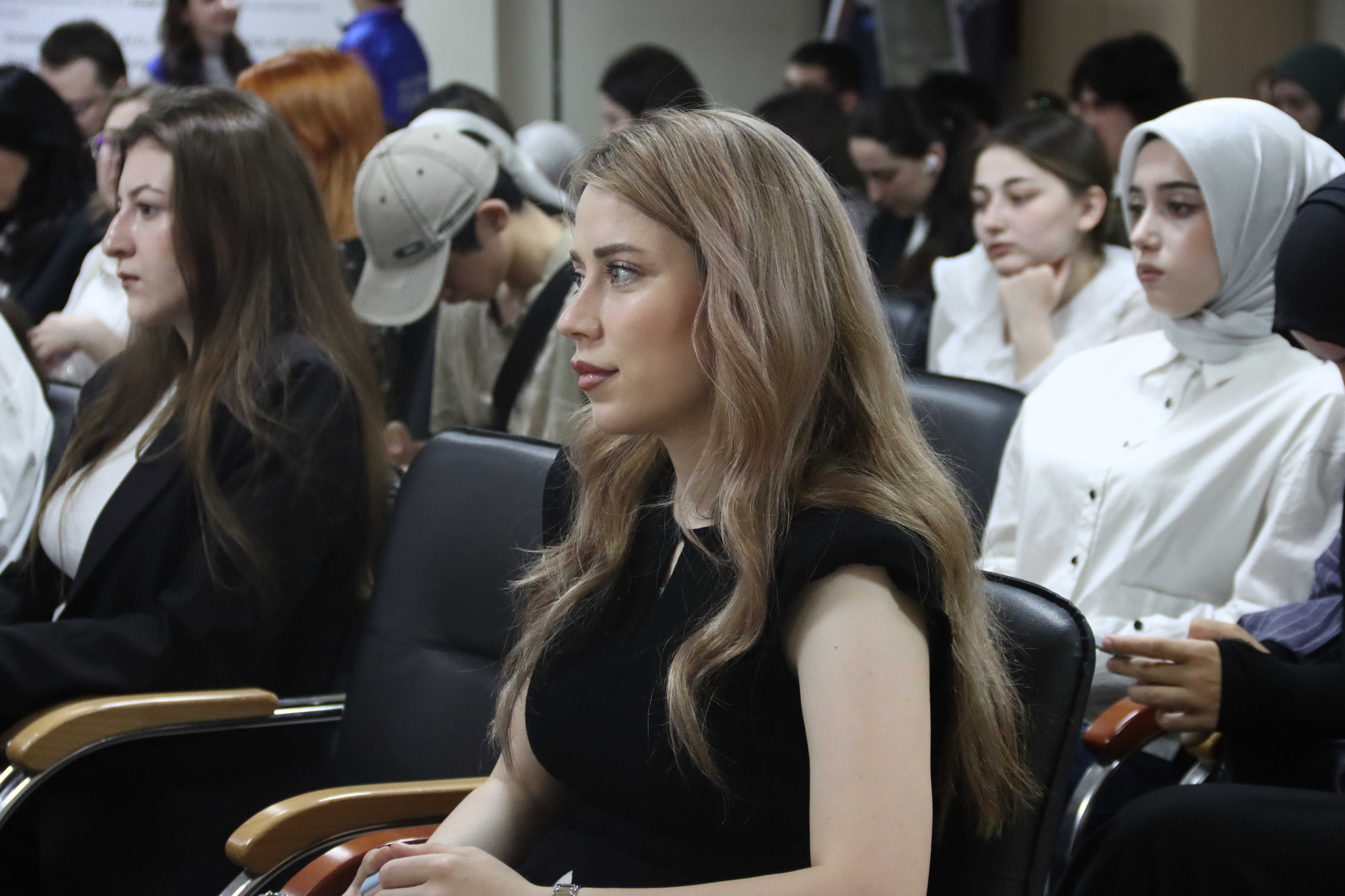 В Махачкале завершилась конференция «Русский язык - язык межнационального общения»