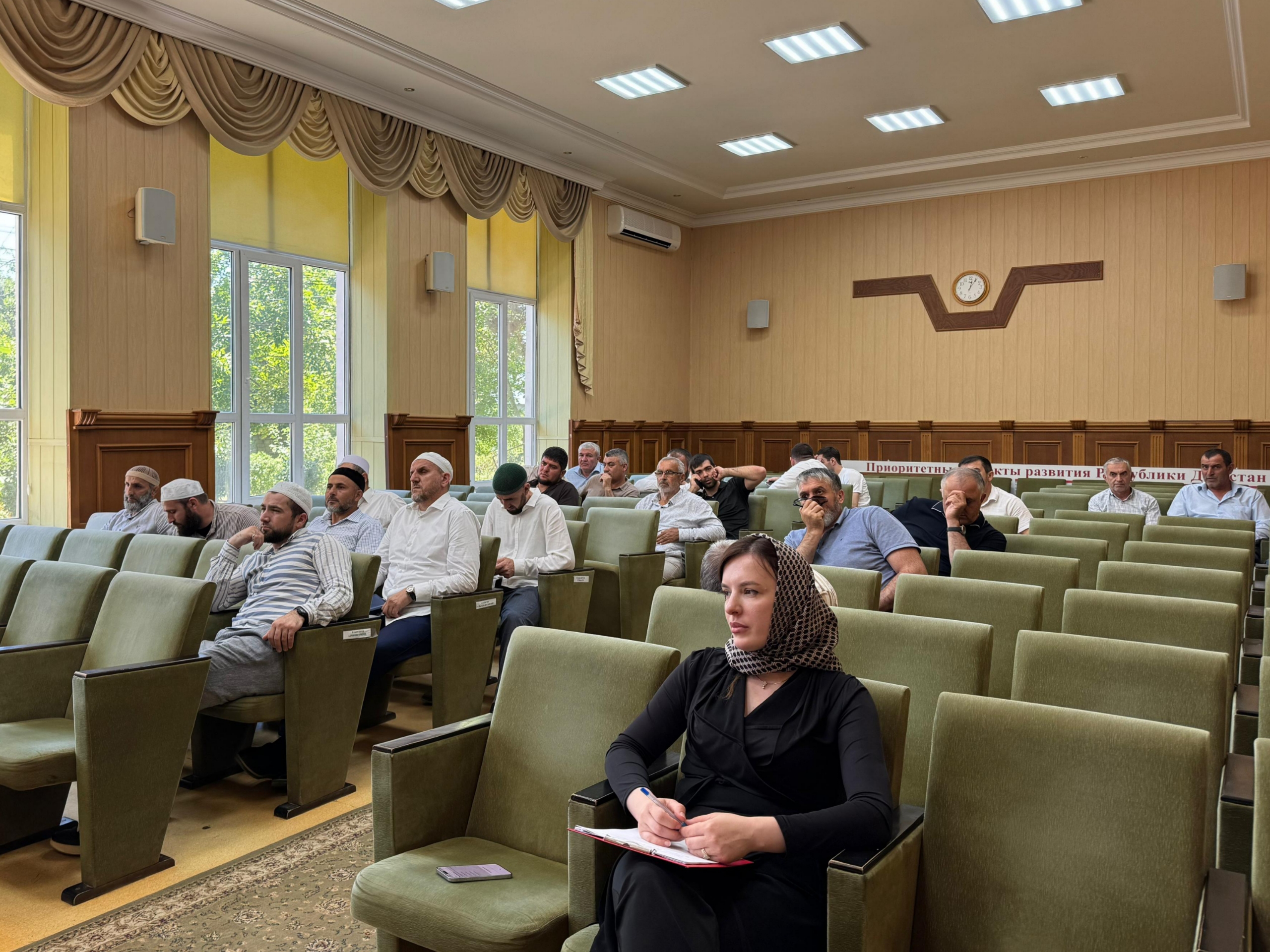 В Бабаюртовском, Карабудахкентском и Каякентском районах обсудили вопросы обеспечения антитеррористической защиты религиозных объектов