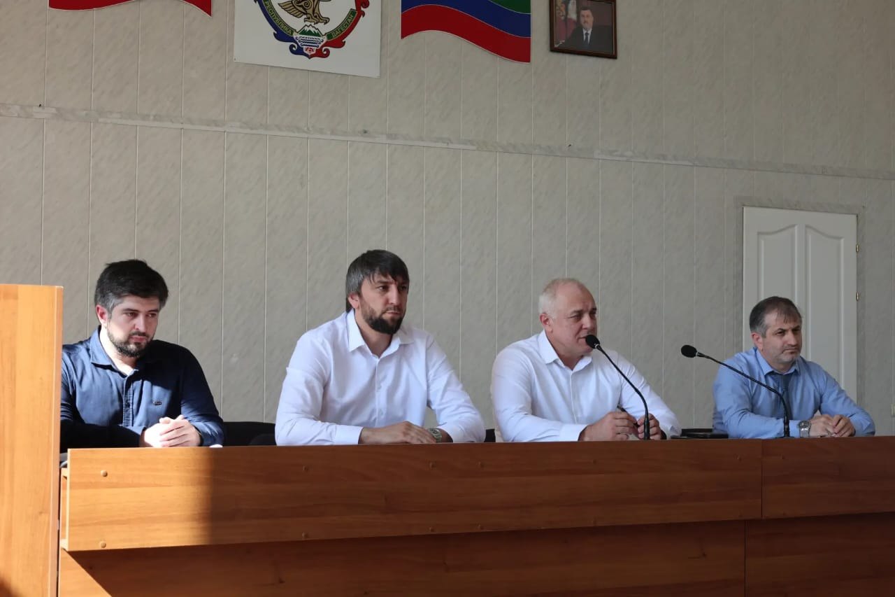 В Бабаюртовском, Карабудахкентском и Каякентском районах обсудили вопросы обеспечения антитеррористической защиты религиозных объектов