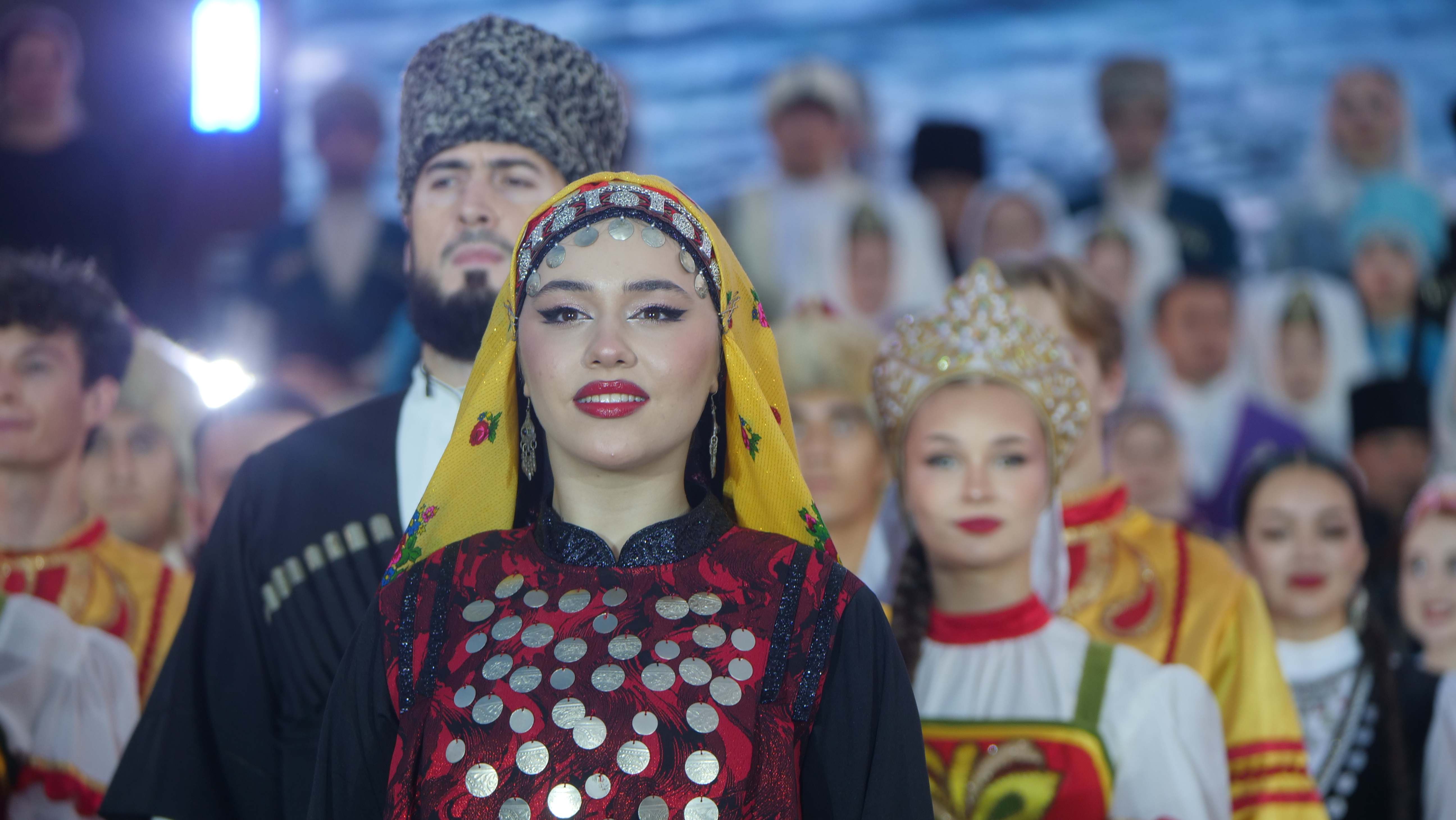 В Махачкале состоялся гала-концерт, посвященный Дню языков народов России